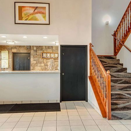 Rodeway Inn Red Oak Экстерьер фото