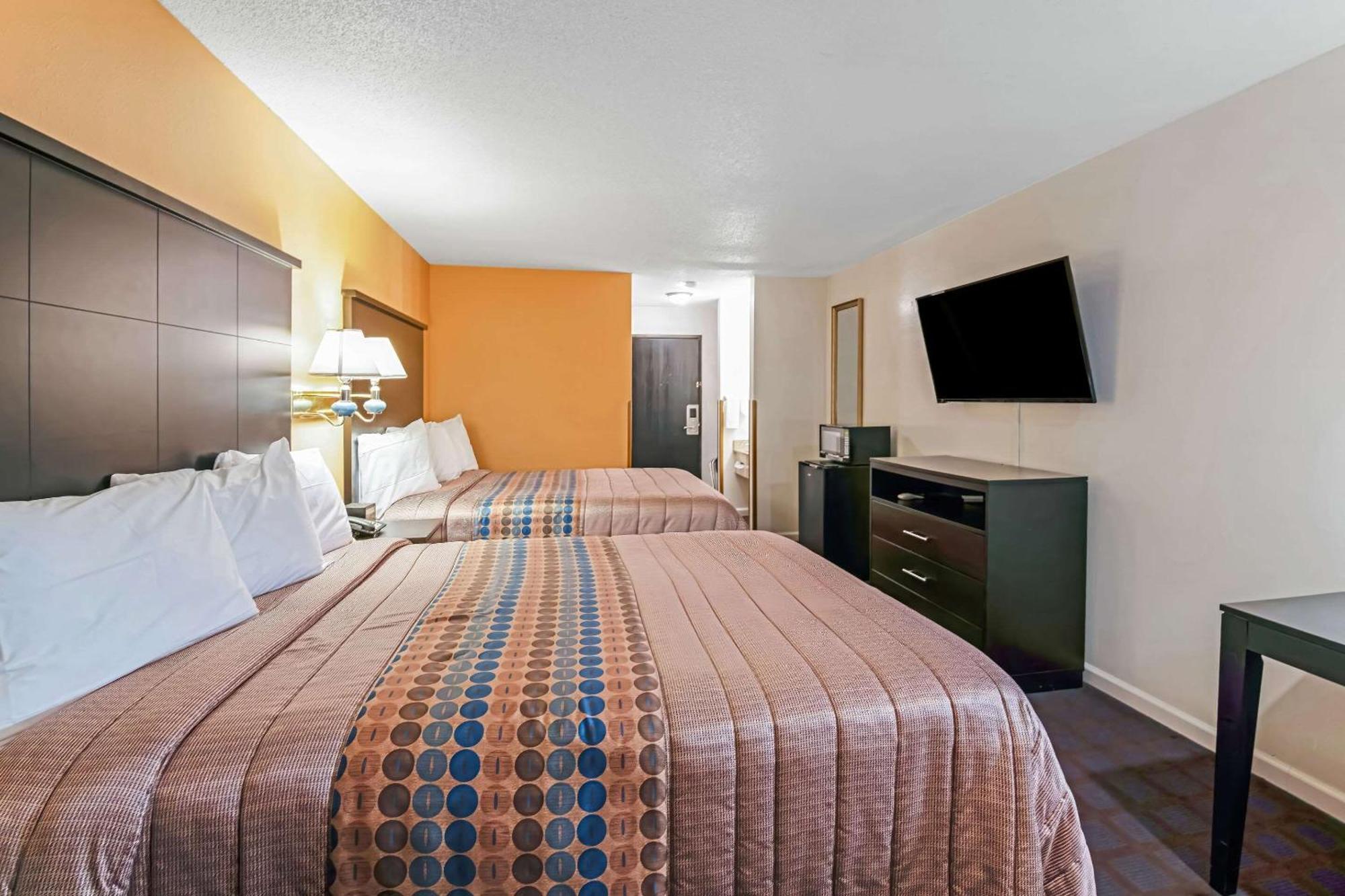 Rodeway Inn Red Oak Экстерьер фото