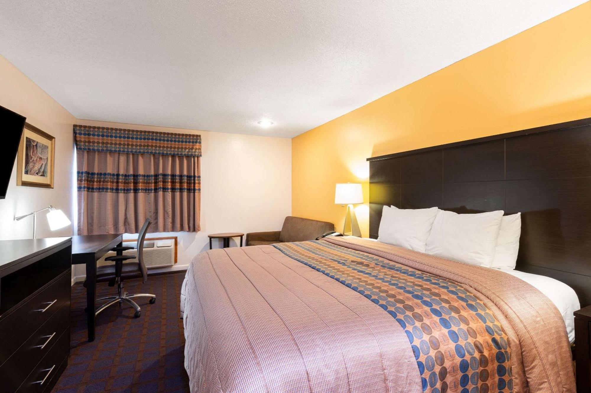 Rodeway Inn Red Oak Экстерьер фото