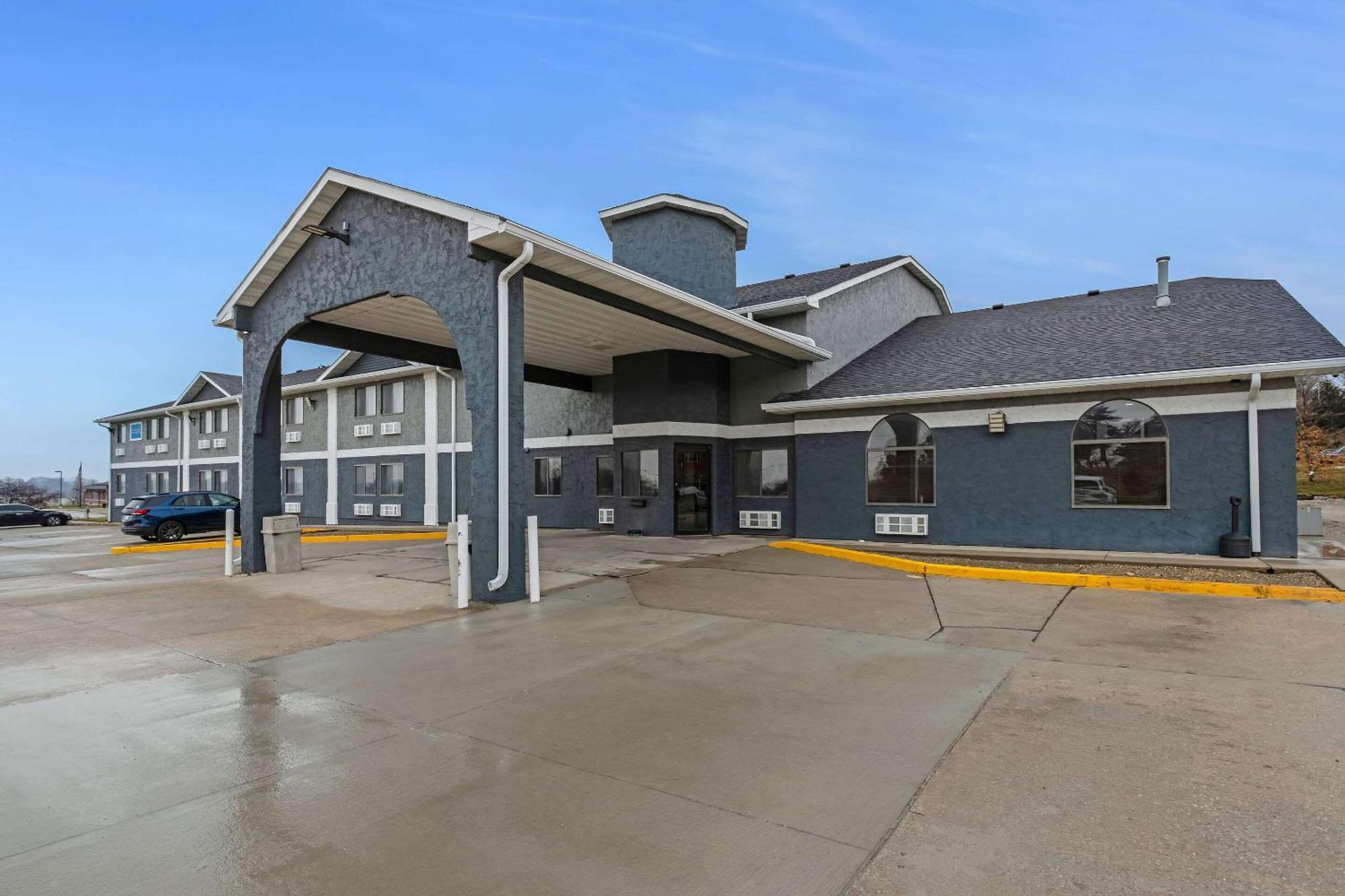 Rodeway Inn Red Oak Экстерьер фото